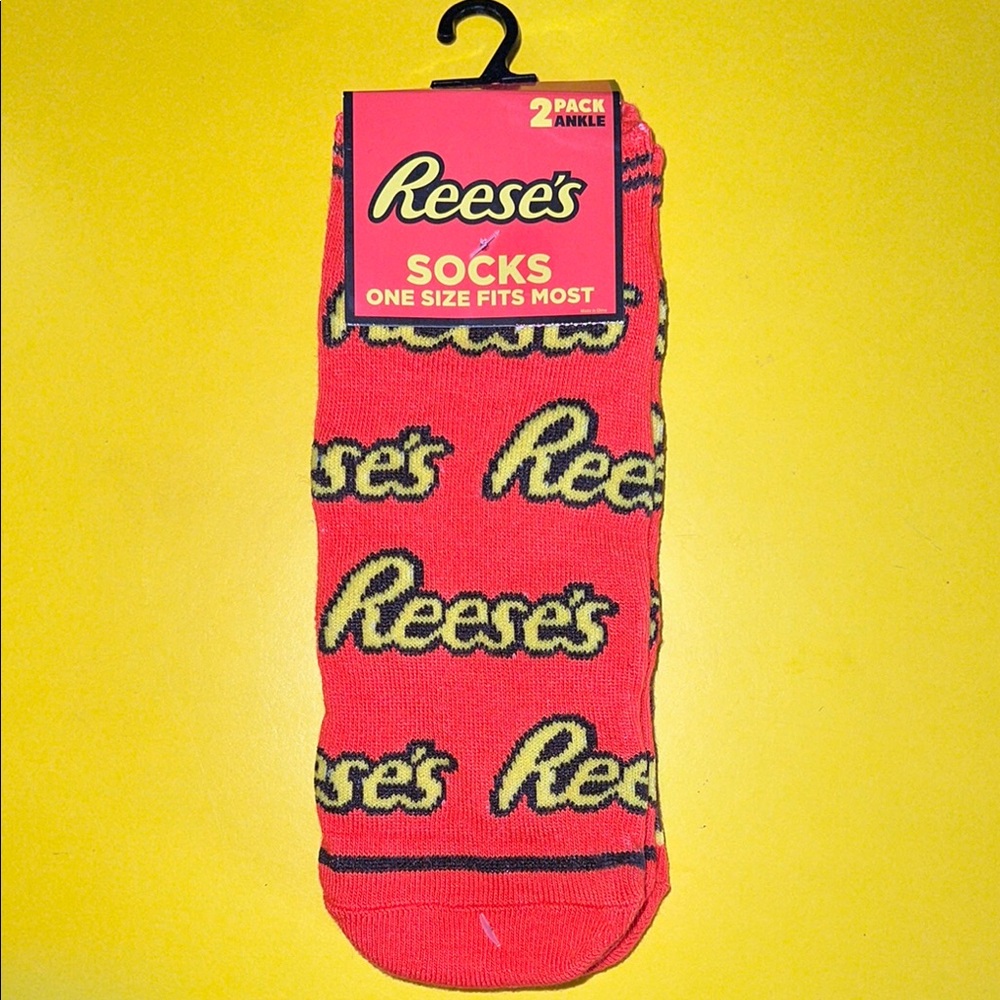 Reese’s 2 Pack Ankle Socks One Size Fits Most NWT